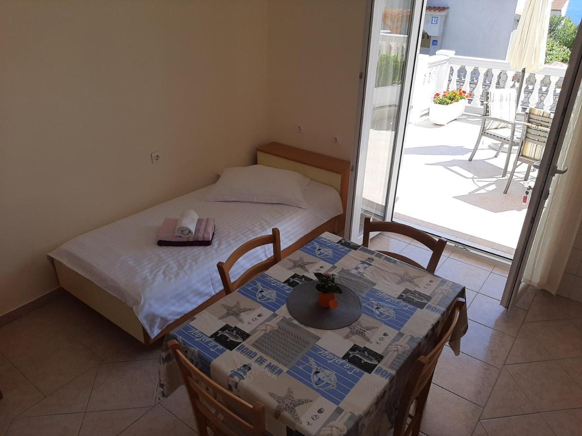 Apartments Pavelic Нови Винодолски Екстериор снимка