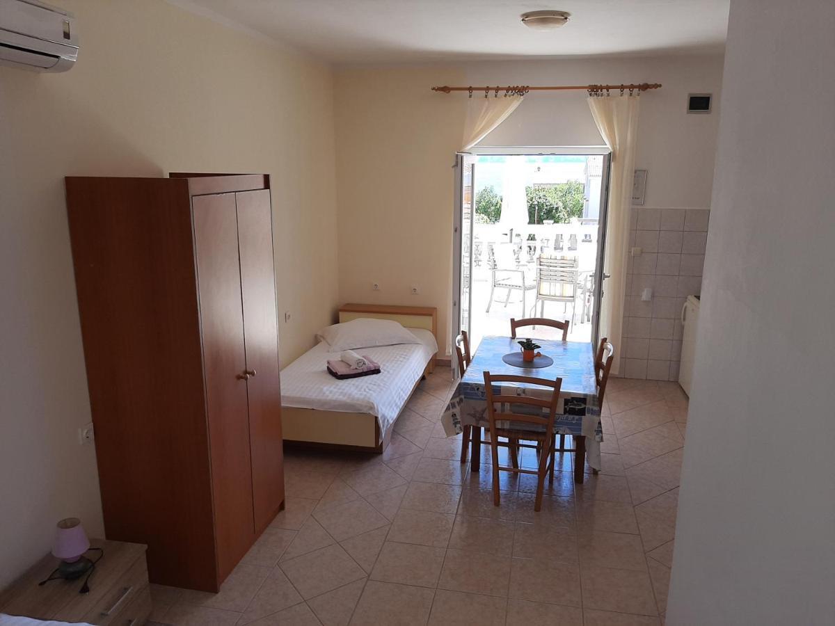 Apartments Pavelic Нови Винодолски Екстериор снимка